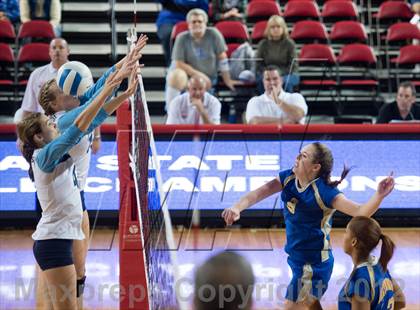 Thumbnail 2 in North Surry vs. South Granville (NCHSAA 2A Final) photogallery.
