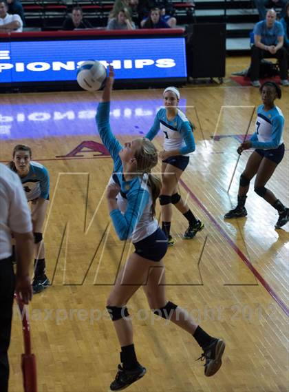 Thumbnail 1 in North Surry vs. South Granville (NCHSAA 2A Final) photogallery.