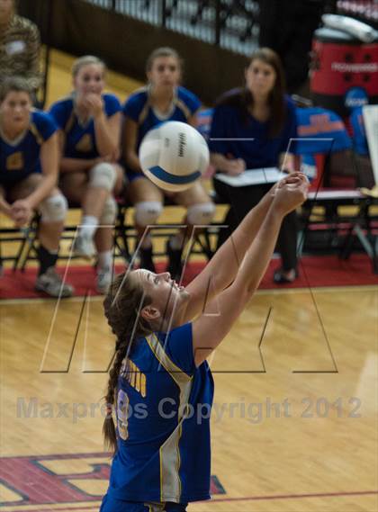 Thumbnail 3 in North Surry vs. South Granville (NCHSAA 2A Final) photogallery.