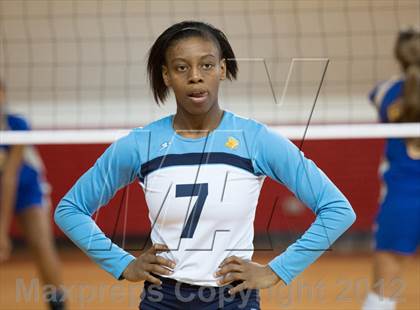 Thumbnail 3 in North Surry vs. South Granville (NCHSAA 2A Final) photogallery.