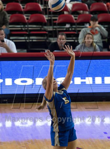 Thumbnail 1 in North Surry vs. South Granville (NCHSAA 2A Final) photogallery.