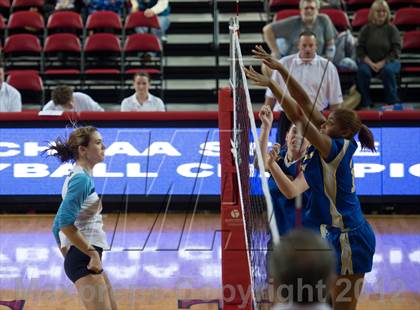 Thumbnail 3 in North Surry vs. South Granville (NCHSAA 2A Final) photogallery.