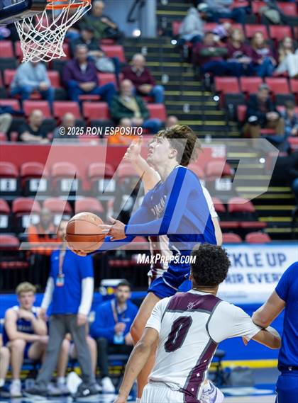 Thumbnail 3 in Panama vs Sackets Harbor (NYSPHSAA Class D Semifinal) photogallery.