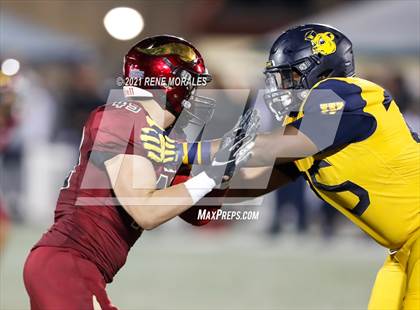 Thumbnail 3 in Warren vs Downey photogallery.