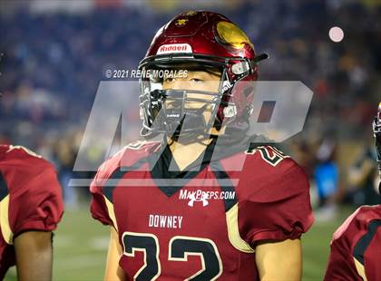 Thumbnail 3 in Warren vs Downey photogallery.