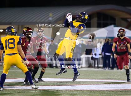 Thumbnail 1 in Warren vs Downey photogallery.