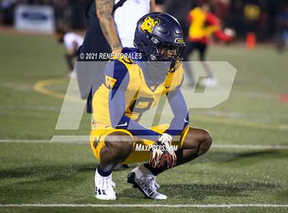 Thumbnail 2 in Warren vs Downey photogallery.