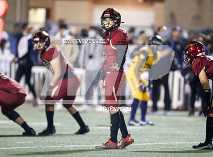 Thumbnail 3 in Warren vs Downey photogallery.