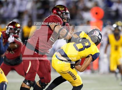 Thumbnail 3 in Warren vs Downey photogallery.