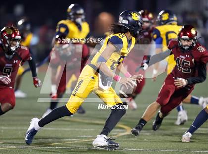 Thumbnail 2 in Warren vs Downey photogallery.