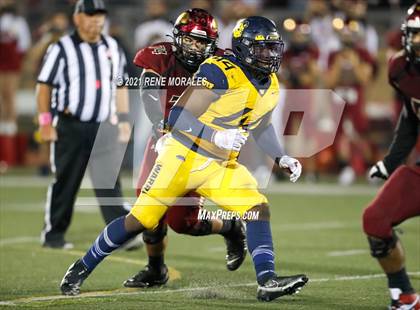 Thumbnail 2 in Warren vs Downey photogallery.