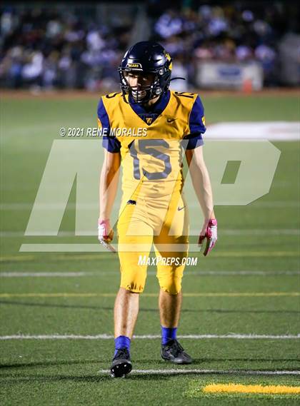 Thumbnail 1 in Warren vs Downey photogallery.