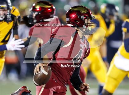 Thumbnail 3 in Warren vs Downey photogallery.