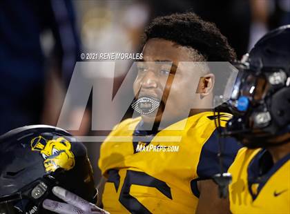Thumbnail 1 in Warren vs Downey photogallery.