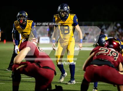 Thumbnail 3 in Warren vs Downey photogallery.