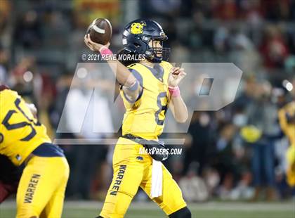 Thumbnail 3 in Warren vs Downey photogallery.