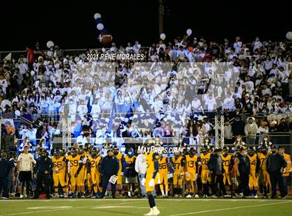 Thumbnail 3 in Warren vs Downey photogallery.