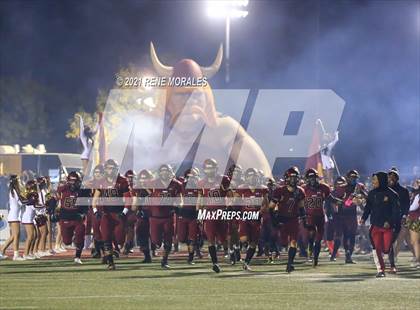 Thumbnail 2 in Warren vs Downey photogallery.