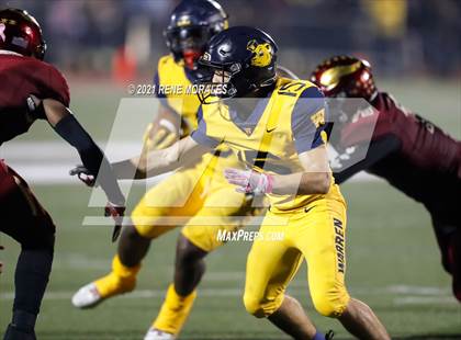 Thumbnail 1 in Warren vs Downey photogallery.