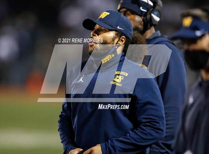 Thumbnail 3 in Warren vs Downey photogallery.
