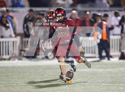 Thumbnail 1 in Warren vs Downey photogallery.