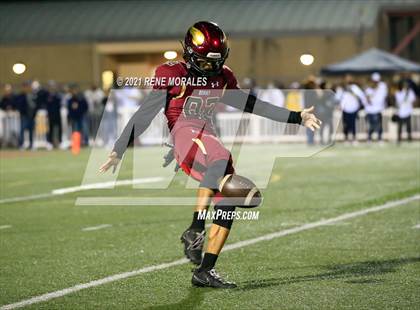 Thumbnail 3 in Warren vs Downey photogallery.