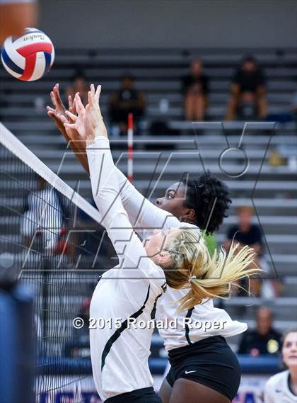 Thumbnail 2 in Lake Dallas @ Sachse photogallery.
