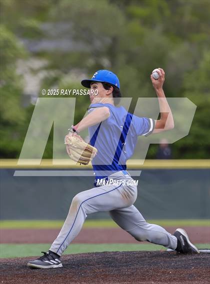 Thumbnail 3 in Riverhead vs Floyd (NYSPHSAA AAA Round 1) photogallery.