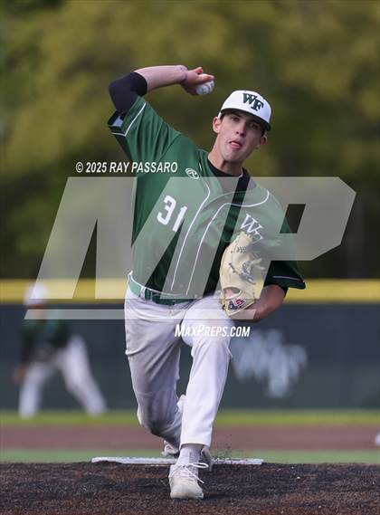 Thumbnail 2 in Riverhead vs Floyd (NYSPHSAA AAA Round 1) photogallery.