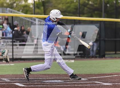 Thumbnail 3 in Riverhead vs Floyd (NYSPHSAA AAA Round 1) photogallery.