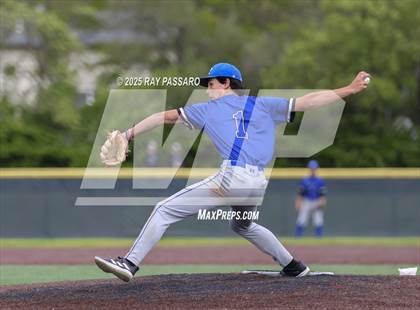 Thumbnail 2 in Riverhead vs Floyd (NYSPHSAA AAA Round 1) photogallery.