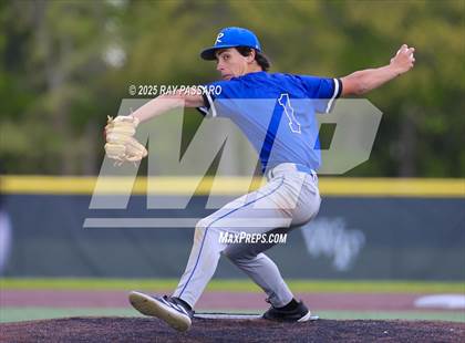 Thumbnail 2 in Riverhead vs Floyd (NYSPHSAA AAA Round 1) photogallery.