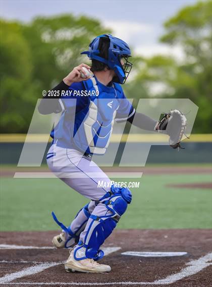Thumbnail 2 in Riverhead vs Floyd (NYSPHSAA AAA Round 1) photogallery.