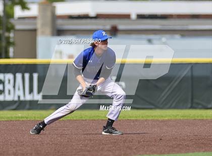 Thumbnail 3 in Riverhead vs Floyd (NYSPHSAA AAA Round 1) photogallery.
