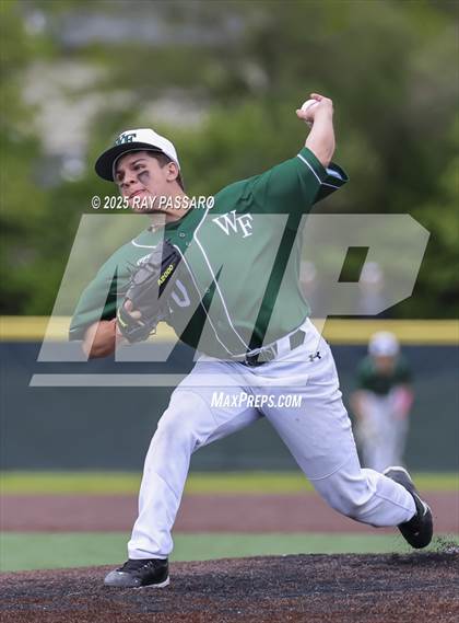 Thumbnail 3 in Riverhead vs Floyd (NYSPHSAA AAA Round 1) photogallery.