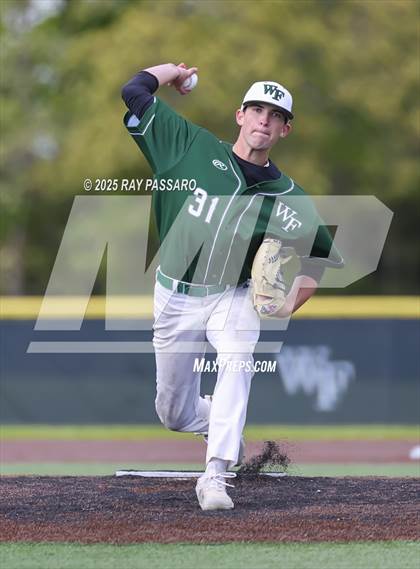 Thumbnail 1 in Riverhead vs Floyd (NYSPHSAA AAA Round 1) photogallery.
