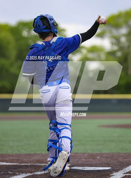 Thumbnail 3 in Riverhead vs Floyd (NYSPHSAA AAA Round 1) photogallery.