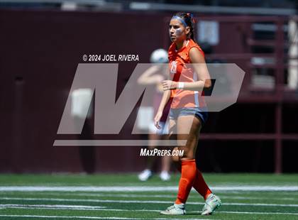 Thumbnail 3 in Seven Lakes vs Pearland (UIL Soccer 6A Region 3 Semifinal) photogallery.