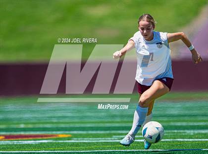 Thumbnail 2 in Seven Lakes vs Pearland (UIL Soccer 6A Region 3 Semifinal) photogallery.