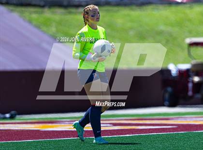 Thumbnail 3 in Seven Lakes vs Pearland (UIL Soccer 6A Region 3 Semifinal) photogallery.