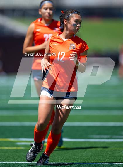 Thumbnail 3 in Seven Lakes vs Pearland (UIL Soccer 6A Region 3 Semifinal) photogallery.