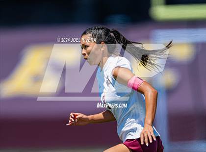 Thumbnail 1 in Seven Lakes vs Pearland (UIL Soccer 6A Region 3 Semifinal) photogallery.