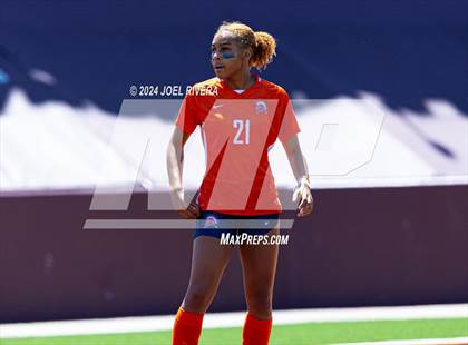 Thumbnail 1 in Seven Lakes vs Pearland (UIL Soccer 6A Region 3 Semifinal) photogallery.