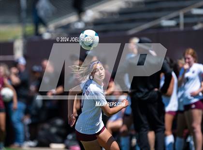 Thumbnail 1 in Seven Lakes vs Pearland (UIL Soccer 6A Region 3 Semifinal) photogallery.