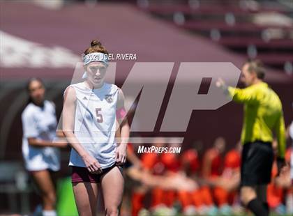 Thumbnail 2 in Seven Lakes vs Pearland (UIL Soccer 6A Region 3 Semifinal) photogallery.