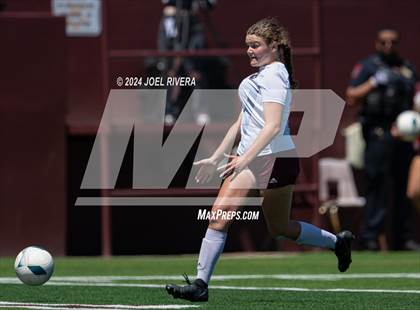 Thumbnail 3 in Seven Lakes vs Pearland (UIL Soccer 6A Region 3 Semifinal) photogallery.
