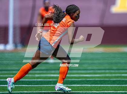 Thumbnail 1 in Seven Lakes vs Pearland (UIL Soccer 6A Region 3 Semifinal) photogallery.