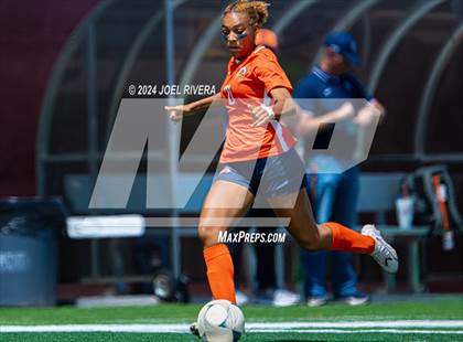 Thumbnail 3 in Seven Lakes vs Pearland (UIL Soccer 6A Region 3 Semifinal) photogallery.