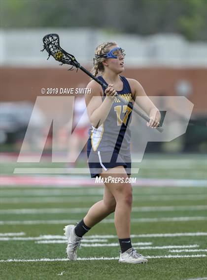 Thumbnail 2 in Kettle Moraine vs Arrowhead (WLF Round 2 Playoff) photogallery.