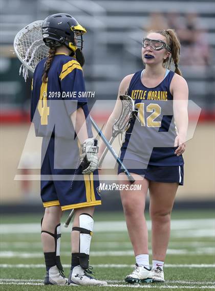 Thumbnail 3 in Kettle Moraine vs Arrowhead (WLF Round 2 Playoff) photogallery.
